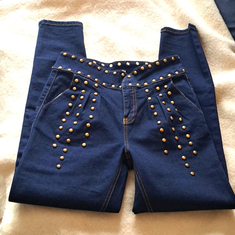 Fashion Nova Studded high rise jeans